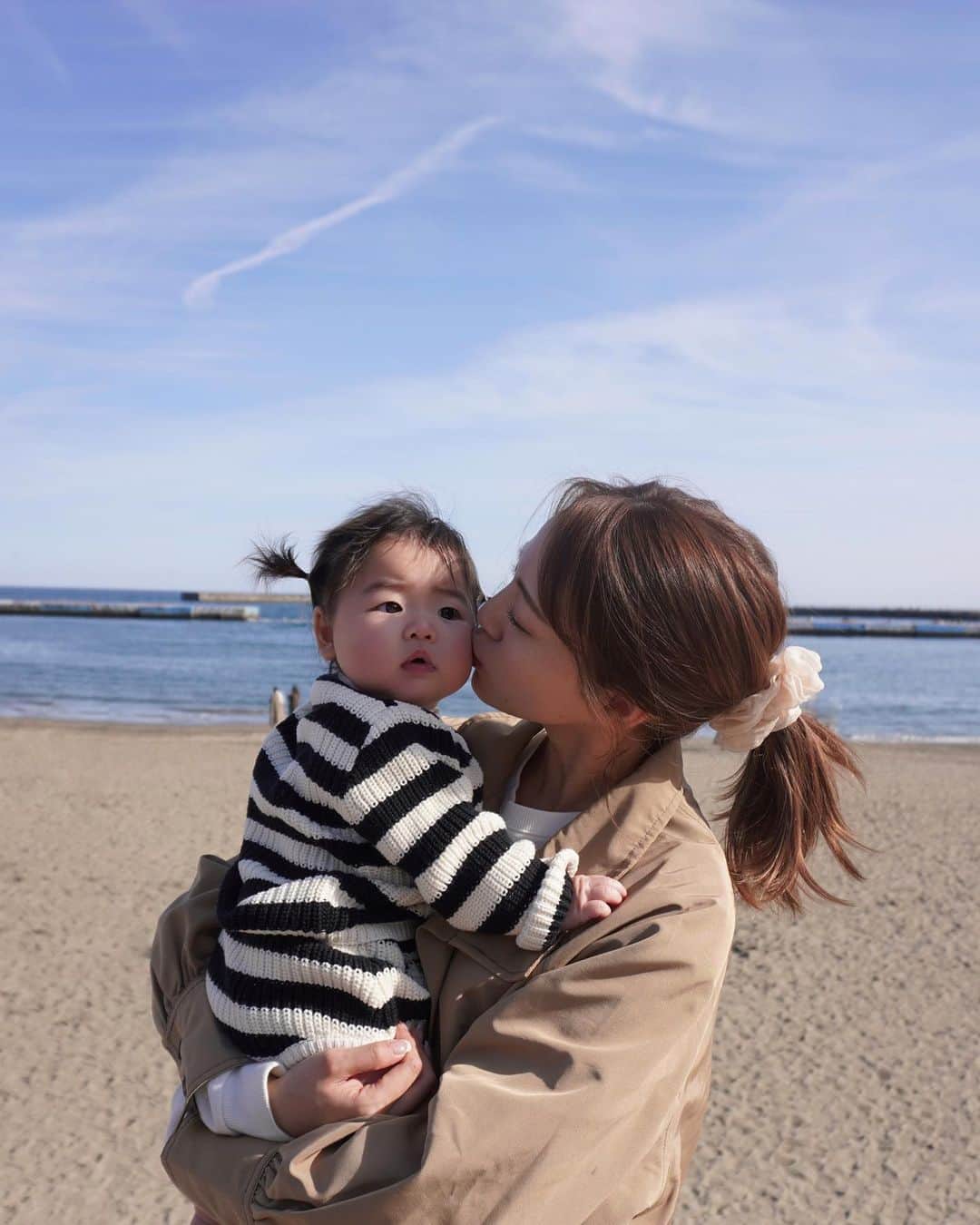 志田友美（ゆうみん）さんのインスタグラム写真 - (志田友美（ゆうみん）Instagram)「11日で26歳になりました🤎  当日は熱海でたくさん食べて、 行きたかった宮崎でもたくさん食べて🌺  26歳も幸せいっぱいな一年になりますよーに！！！  みんないつもありがとう！」2月14日 20時15分 - yuumi_shida