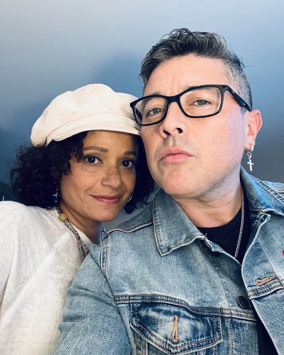 のインスタグラム：「Mine. Happy Valentine’s Day. ♥️✊🏽👑」