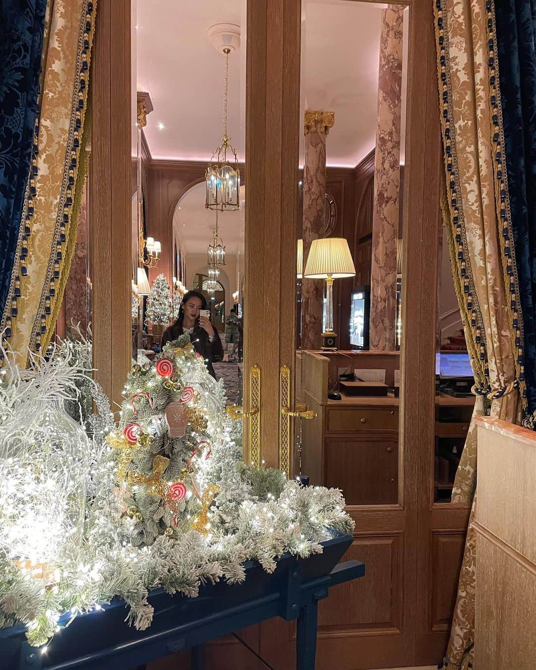 のインスタグラム：「Paris pieces  #pari #住みたいくらい周りきれない」
