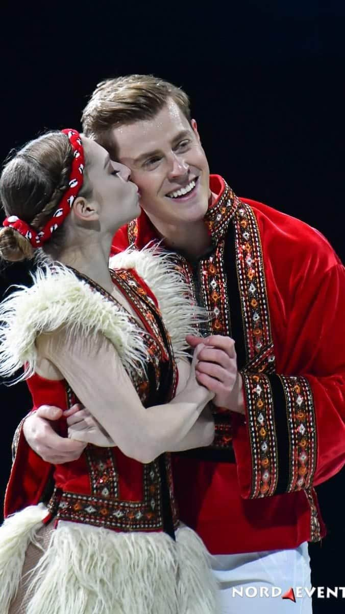 イワン・ビッチのインスタグラム：「Happy Valentine’s day😘  #holidayonice#holidayonicesupernova#holidayonicefrance」