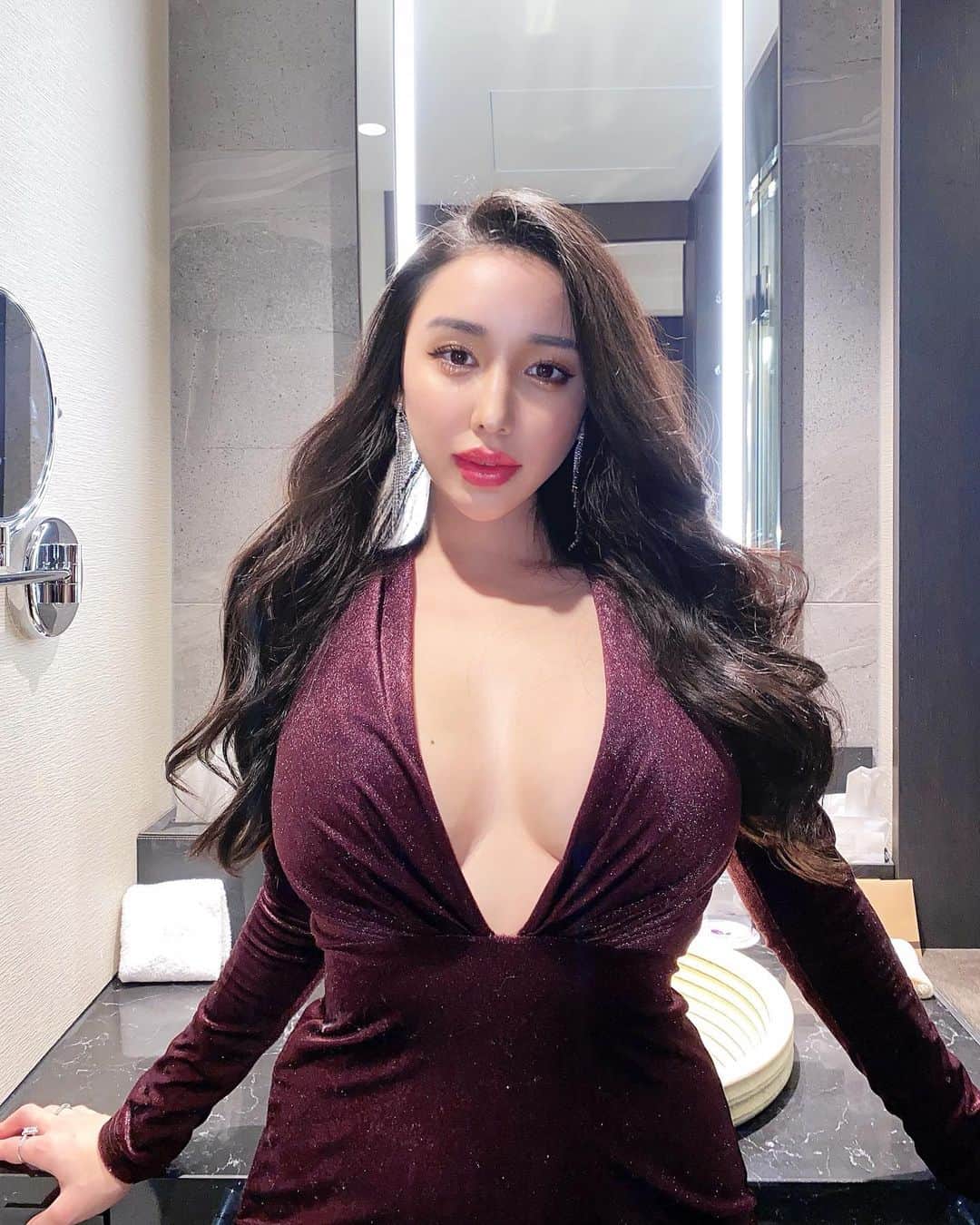 葉月のインスタグラム：「はんなりビッチ🫦💕」