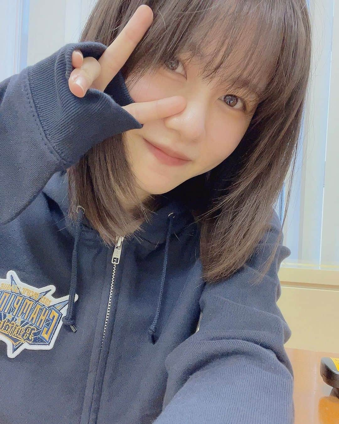 松風理咲さんのインスタグラム写真 - (松風理咲Instagram)「Happy Valentine's Day🤎」2月14日 20時34分 - risaki_matsukaze_official