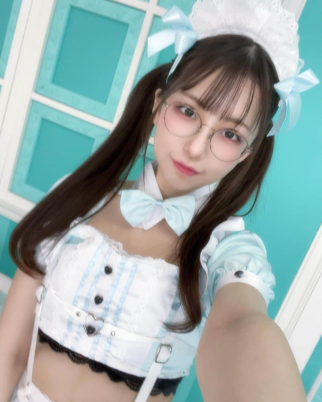 國井紫苑のインスタグラム：「- ̗̀🤍𝐕𝐀𝐋𝐄𝐍𝐓𝐈𝐍𝐄’𝐒 𝐃𝐀𝐘🤍 ̖́-   #バレンタイン #glasses #asiangirl #animegirl #cosplay#cosplayer#cosplaygirl#cosplayers#コスプレ#コスプレイヤー#コスプレ女#アイドル#girl#idol#kawaii#kawaiigirl#kawaiifashion#followme#東京#ファッション#可愛い#かわいい#follow#フォローミー#自撮り#可愛い女の子#かわいい女の子#instalove#photo」