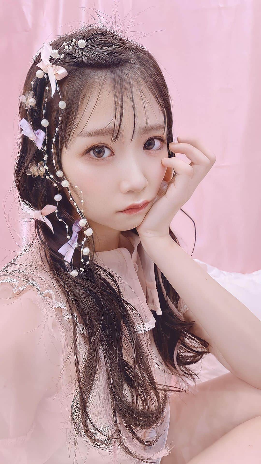 堂本千晴のインスタグラム：「一年で一番の贅沢でもしちゃいましょうよ🍫🍓」