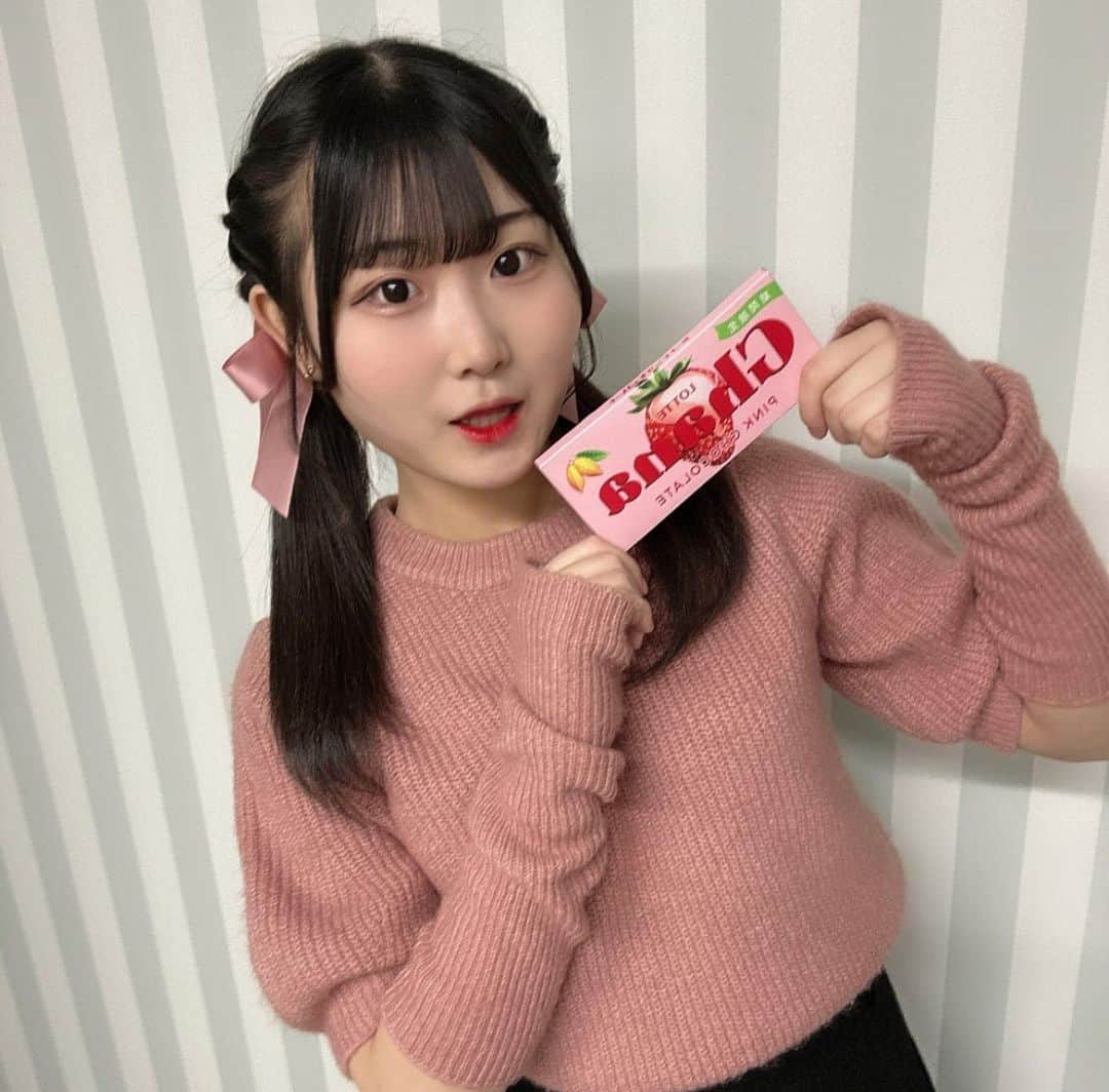 桃瀬ひよりのインスタグラム：「❤︎  Happy Valentine 🍫💗  #名古屋 #大須 #アイドル #idol #fjk #jk  #jkブランド #jkの素敵な思い出 #女子高生 #高校生女子 #おーえすけー #likeforlikes  #likeforfollow  #like4likes  #like #followforfollowback  #follow  #follow4followback  #いいね返し #コメント返し #バレンタイン #ハッピーバレンタイン #happyvalentine」