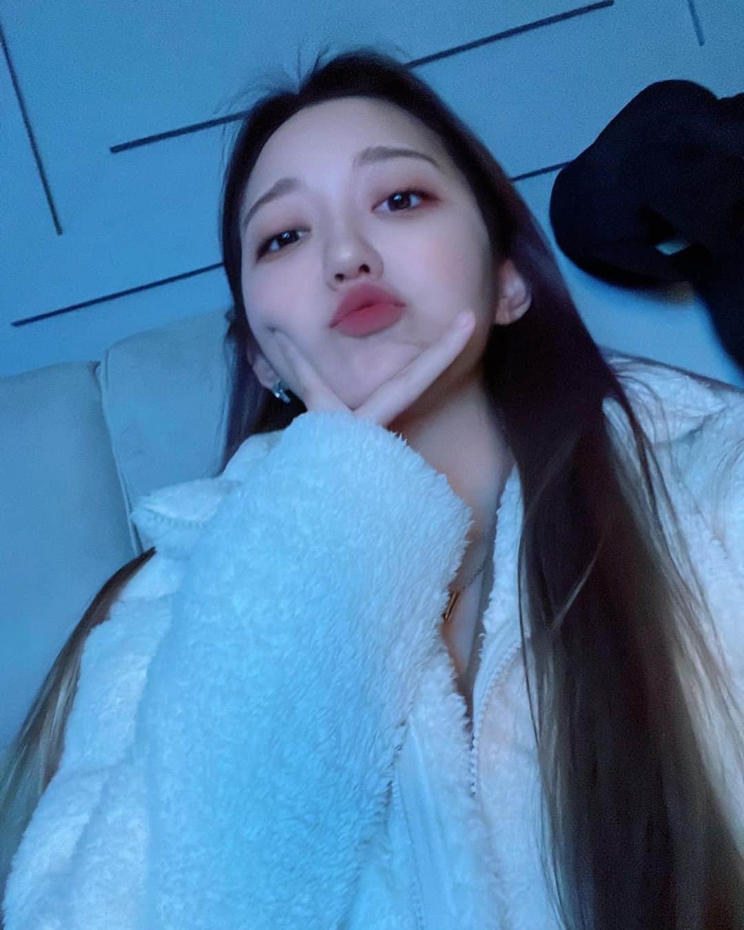 かおるさんのインスタグラム写真 - (かおるInstagram)「いろんな髪色したねぇ(1枚は加工)」2月14日 21時58分 - kaoru91819