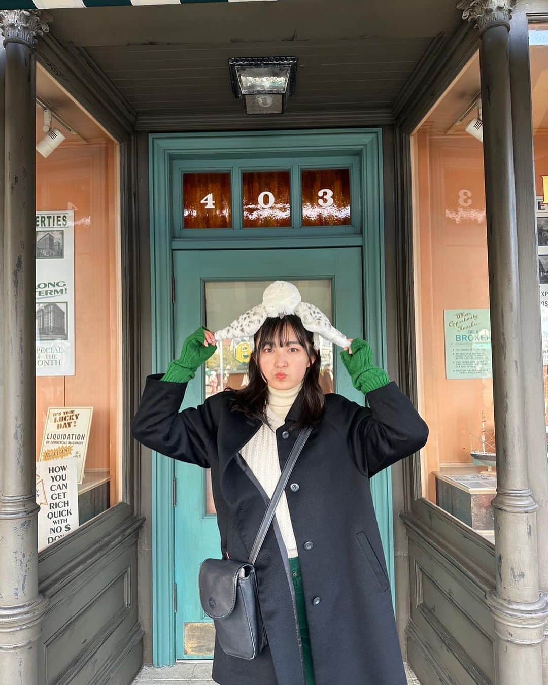 堀口日萌さんのインスタグラム写真 - (堀口日萌Instagram)「ハッピーバレンタイン💕🍫 みんな何個チョコもらった？ 日萌は0個です😇 写真はちょっと前のユニバ🥰 ヘドウィグてぃゃ  #バレンタイン #valentine #ユニバ #ユニバーサルスタジオジャパン #usj #ootd #アームウォーマー #ユニバコーデ #fyp #03 #03년생 #jd #大学生 #堀口日萌」2月14日 22時13分 - himechannel_0624