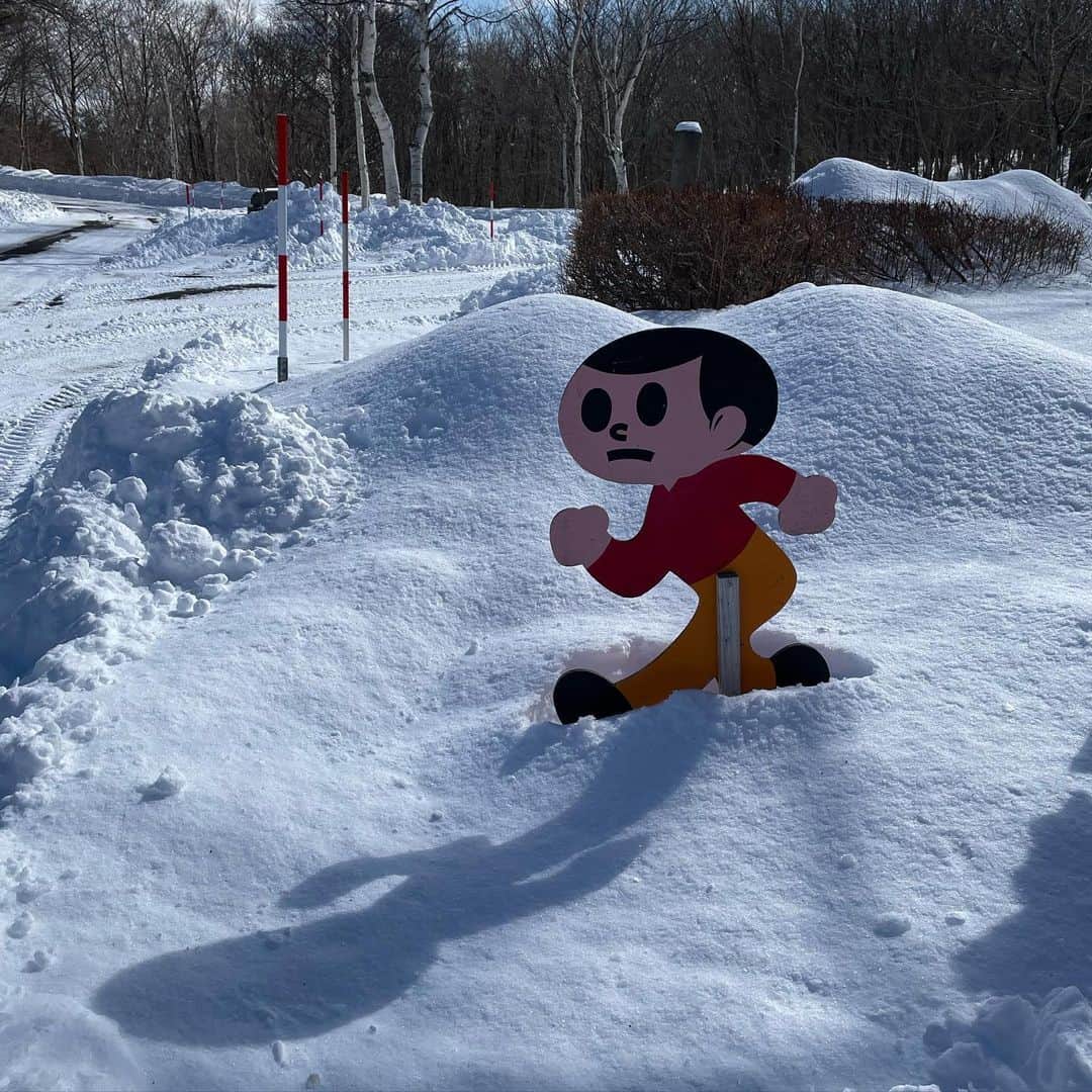 しまおまほのインスタグラム：「🌨」