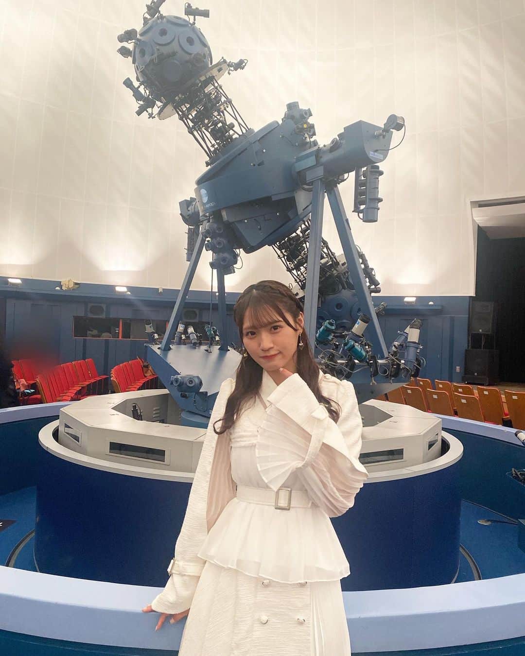 中野愛理のインスタグラム：「☁️ 　　　　　 シャチフレ 1stシングル " I's PRIDE " MV公開されました🪄 サブスクも解禁したので いっぱい観て いっぱい聴いてください👶🏻」