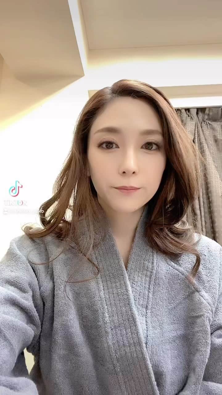 白木優子のインスタグラム：「バレンタインデー間に合った😘」