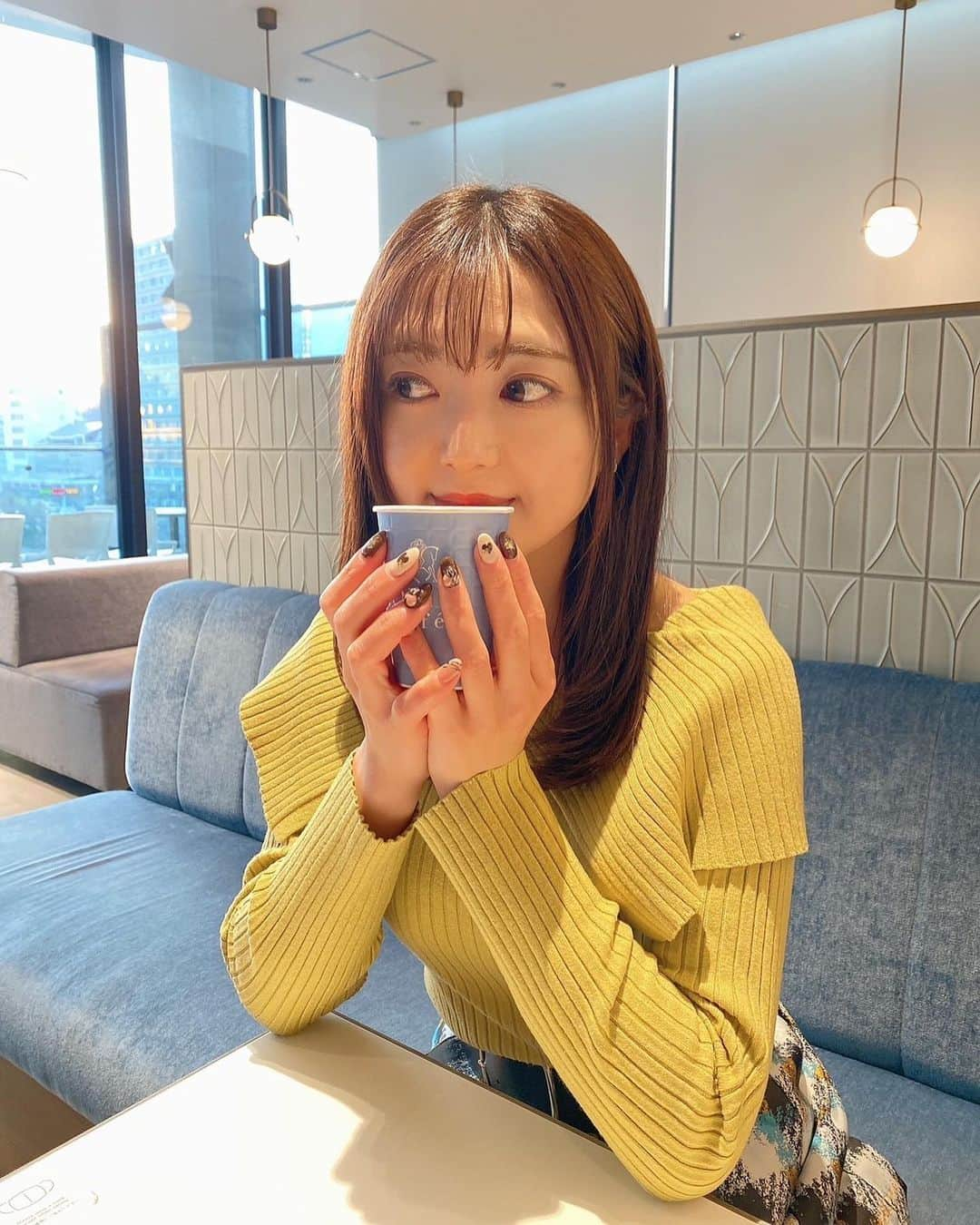 成田梨紗さんのインスタグラム写真 - (成田梨紗Instagram)「先週までのチョコレートネイル🍫 指を見る度に匂い嗅ぎたくなってました🤭👃🍫 2月はチョコレートたくさん食べたくなる〜🍫 ⁡ #チョコレートネイル #バレンタインネイル #nail  #ハッピーバレンタイン #💅」2月14日 23時21分 - narita_risa