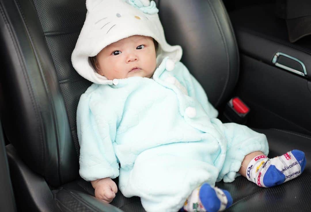 久保優太のインスタグラム：「初運転席🚗💨笑」