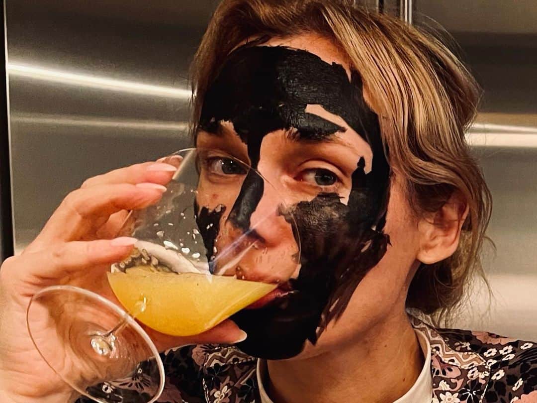 ノーマン・リーダスのインスタグラム：「Happy valentines valentinerabbit❤️」
