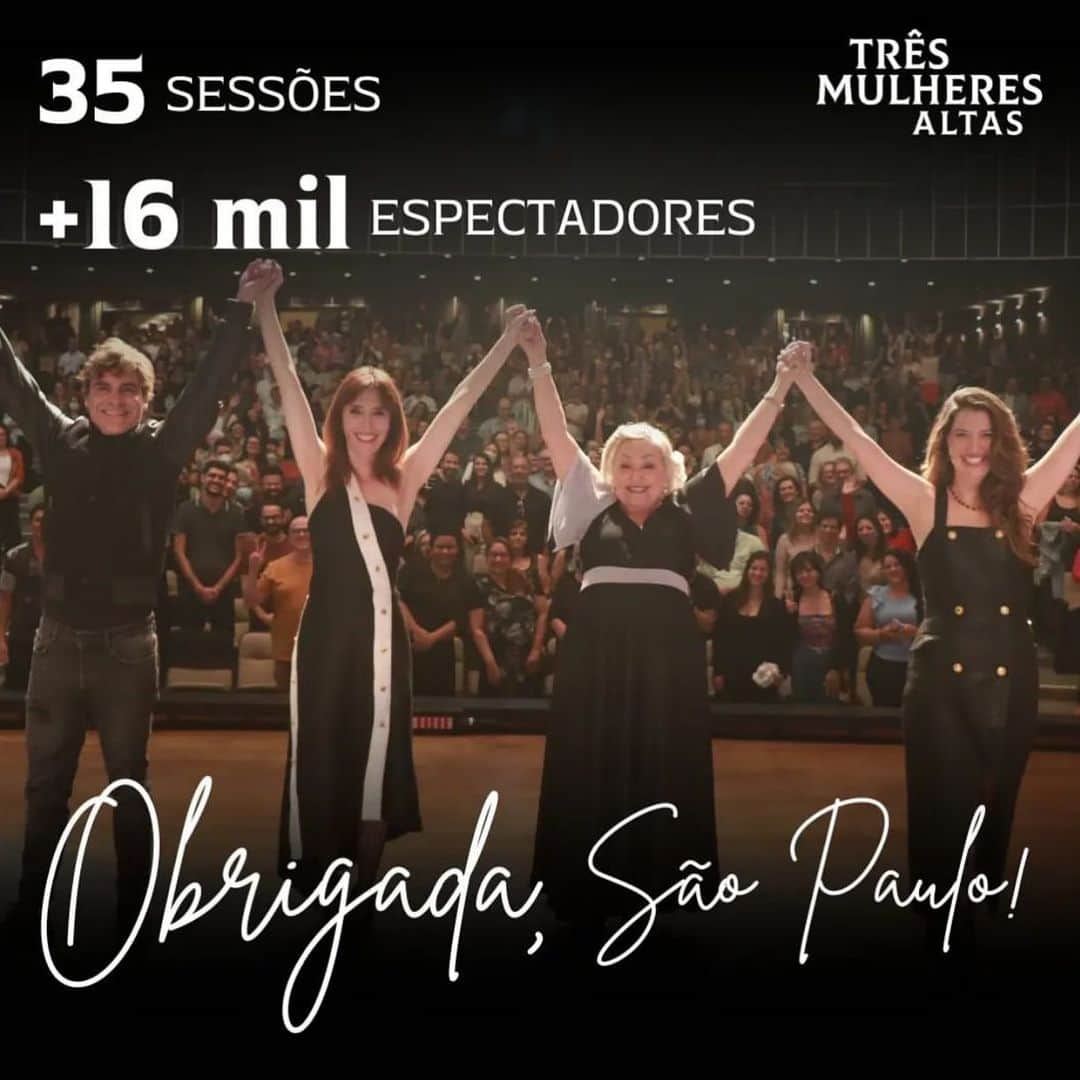ナタリア・ディルのインスタグラム：「São Paulo!!  Muito obrigada por nos acolher!  Agora rumo à turnê!!!  🛫🧳🎭🎟️」