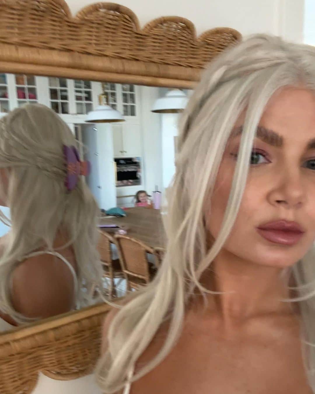 Amber Fillerup Clarkのインスタグラム：「👸🏼」