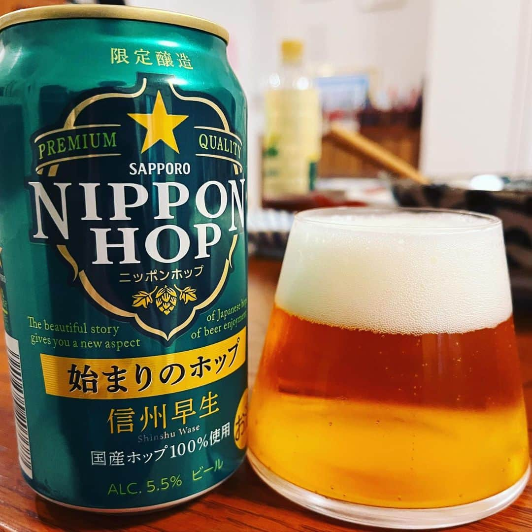 堀井亮佑のインスタグラム：「日本のビールのスタンダードな魅力を堪能できるビール。苦味も適度にありつつホップの香りがよく、飲みやすい。うまい。 #beer #堀井ビールログ」