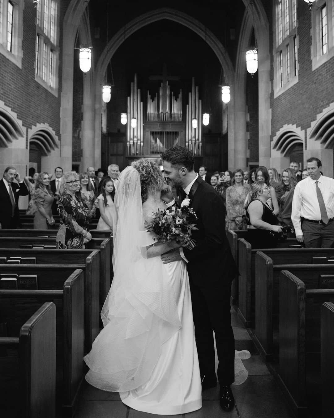 アビゲイル・アンダーソンのインスタグラム：「My husband. My best friend. My forever Valentine. I’d marry you every single day if I could. ❤️ 📸: @jelauphotography」