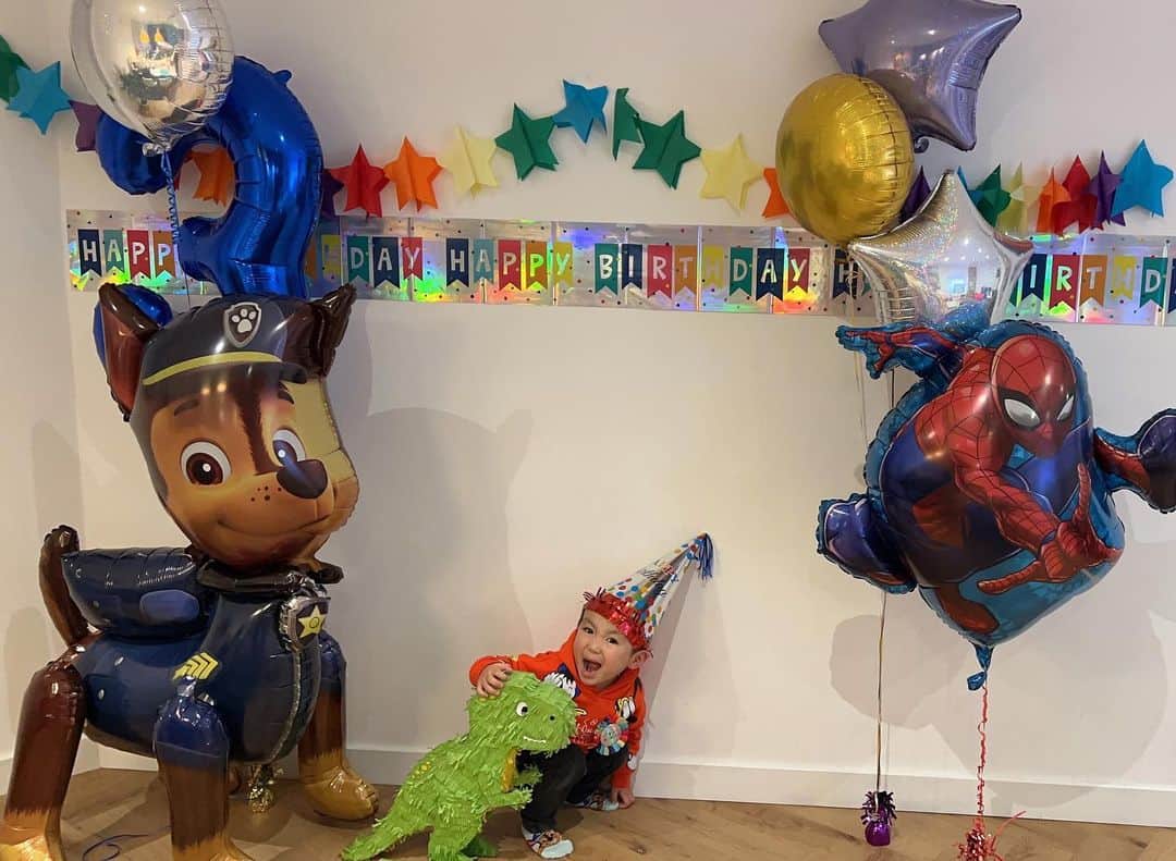 海老沼匡さんのインスタグラム写真 - (海老沼匡Instagram)「Happy 3th birthday to my son😊✨I hope you keep smiling🤩 #Birthday #Valentine #TheUK🇬🇧 #Wales🏴󠁧󠁢󠁷󠁬󠁳󠁿 #smile #Happyboy #0214」2月15日 6時52分 - masashi_ebinuma