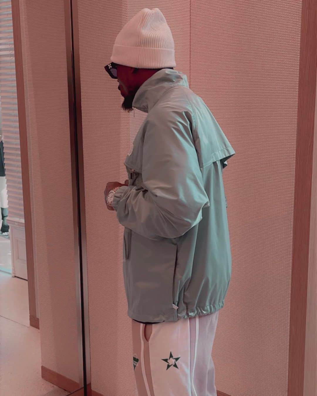 セルジュ・オーリエのインスタグラム：「Love🌸💜🤞🏾」