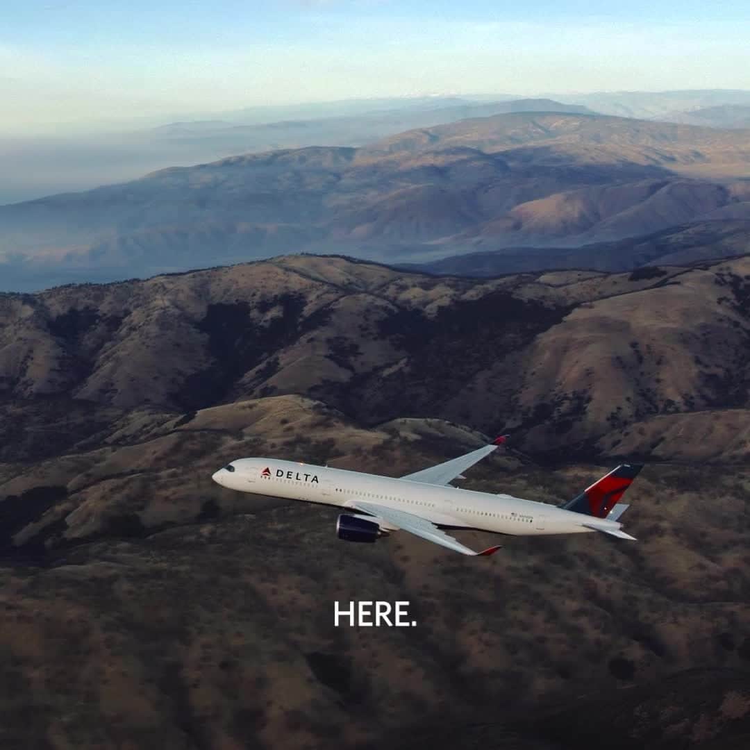 デルタ航空のインスタグラム：「Every mile you earn is a mile toward the thing you love most. Visit the link in our bio to learn more.」