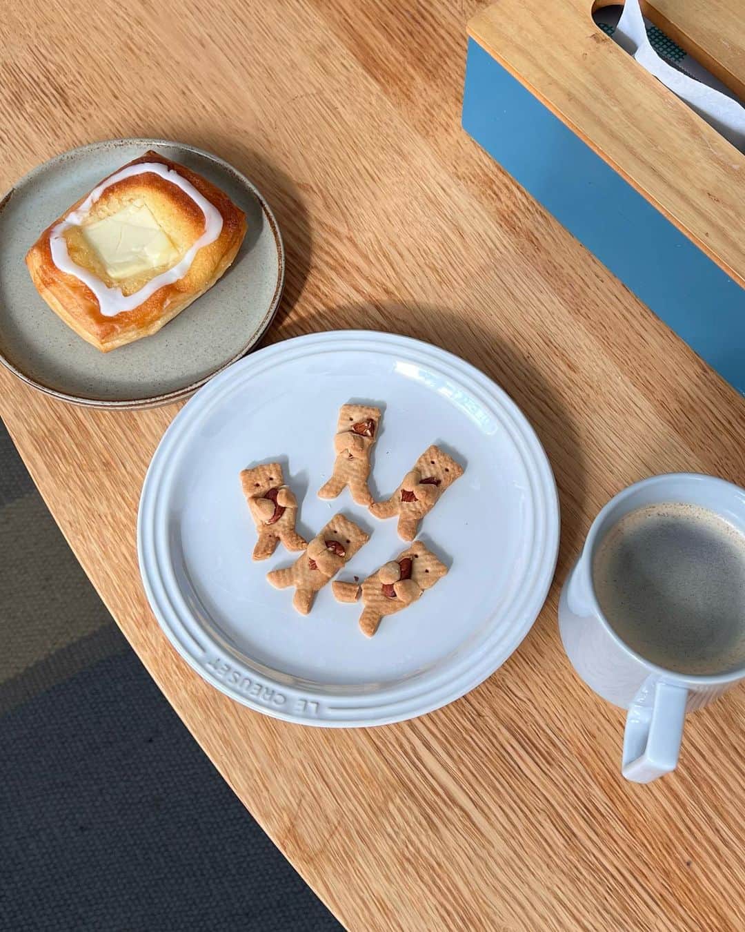 宮城夏鈴のインスタグラム：「🤍🧸🍞  おはようございます！ 今朝の朝ごはんはこんな感じにしました🥣 たちまちハッピーです🥹💕 私もこんな感じでいたいです。  Happy Valentines Day! ご自愛ください🤝💕」
