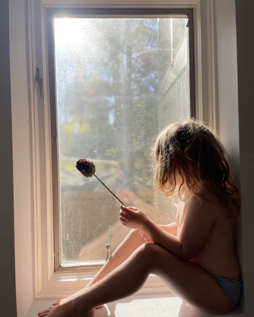 エリカ・クリステンセンのインスタグラム：「Perhaps the feelings that we experience when we are in love represent a normal state. Being in love shows a person who he should be. — Anton Chekhov (stolen from @__nitch)」