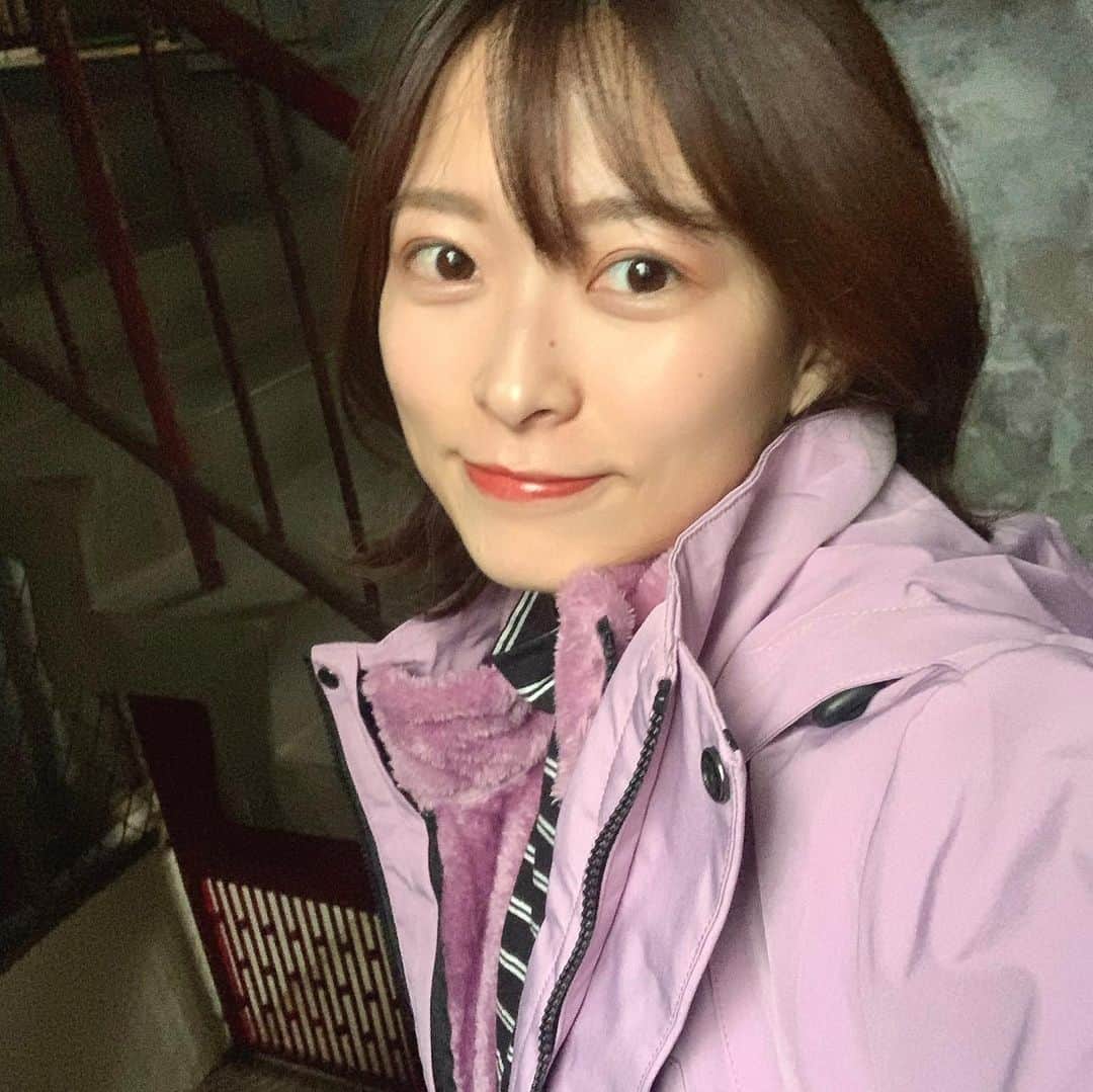 高本采実のインスタグラム：「🎣 台湾ブランドの @omajormadeo  前帰った時に見かけて、次行った時は買おうとついに！ シンプルやけどパステルカラーも可愛くてお気に入り✌︎  釣りの時に大活躍っ！！  .  前幾天我回來台灣的時候看到这個牌子，决定下次回來的時候再買. 設計很簡單，淺色系的衣服非常漂亮！我很喜歡！ 釣魚的時候非常實用！  . . . .  #台湾 #ウェア #majormade #釣り好き #fishinggirl #钓鱼 #高本采実 #あやみん #ayamistagram」