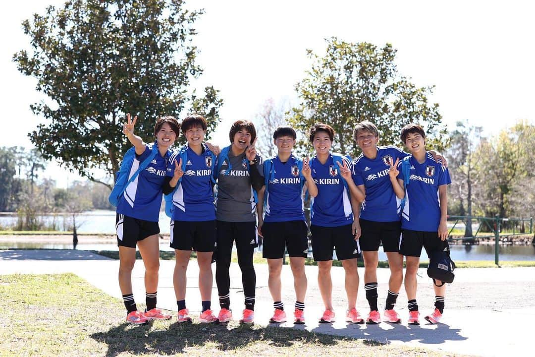 清家貴子のインスタグラム：「代表合宿スタート🇺🇸 頑張ります❤️‍🔥  ©︎JFA #なでしこジャパン  #shebelievescup」