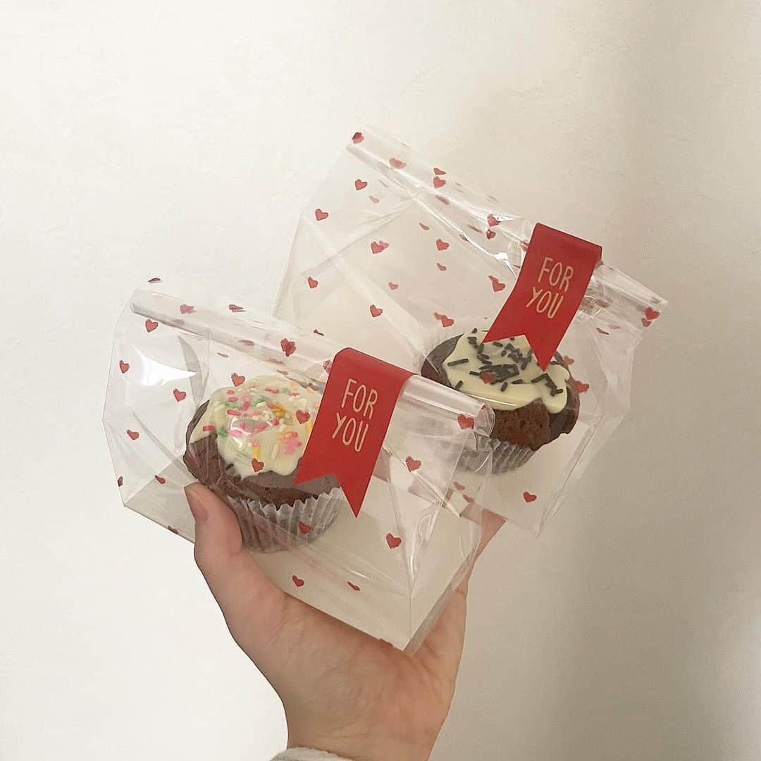 のインスタグラム：「今年はカップケーキでした🍫」