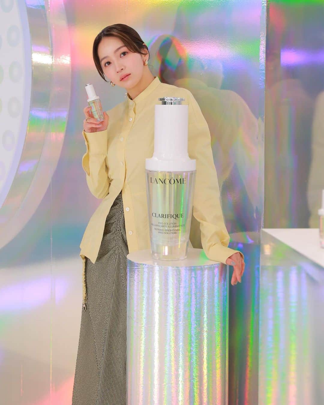 傳谷英里香のインスタグラム：「. @lancomeofficial 2/10に登場した 「クラリフィック ブライトニング セラム」の 発売記念イベントへ🫧 ⁡ 透明感を引き出してくれる、 新世代6QDx美白美容液ということで 今夜のスキンケアが楽しみ..🪞 ⁡  #ランコム  #クラリフィックブライトニングセラム  #pr」
