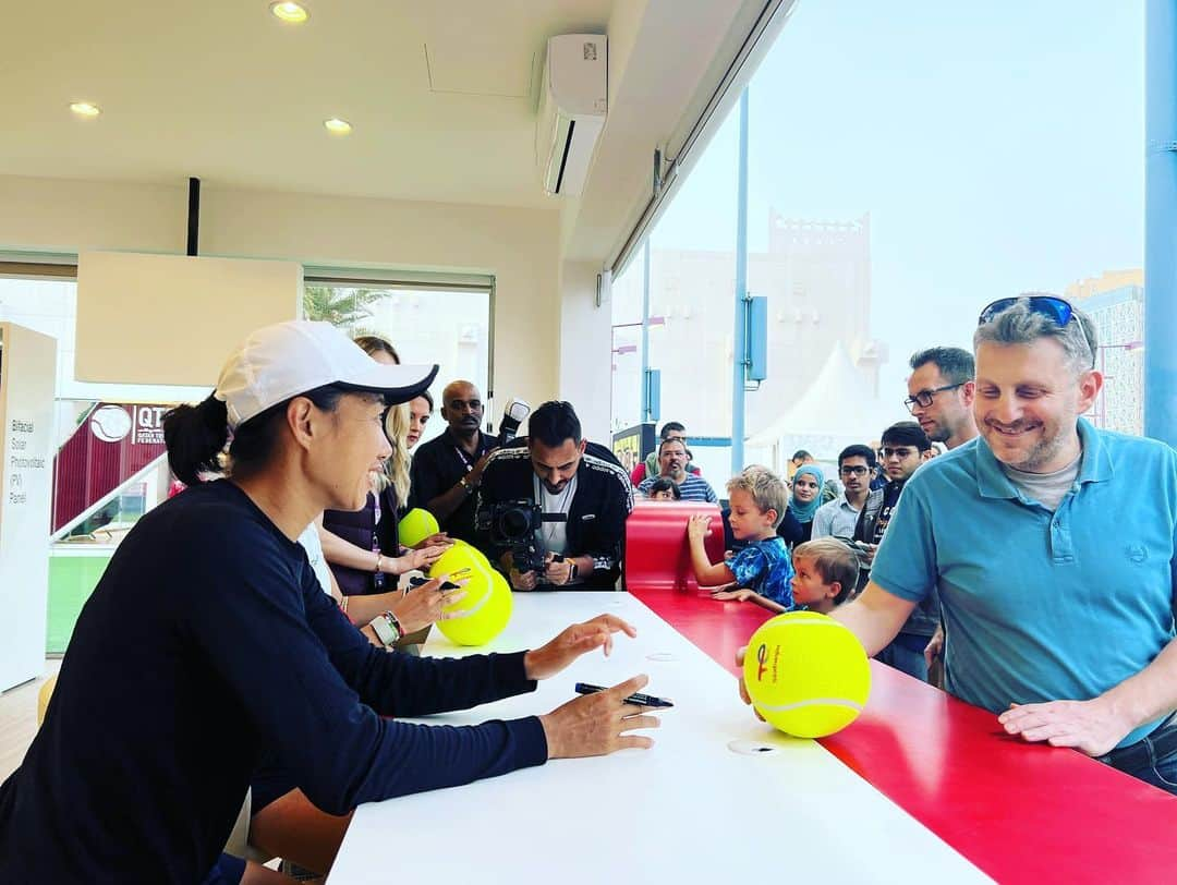 ジャン・シューアイさんのインスタグラム写真 - (ジャン・シューアイInstagram)「How cute these fans !@qatartennis」2月15日 23時14分 - zhangshuai121