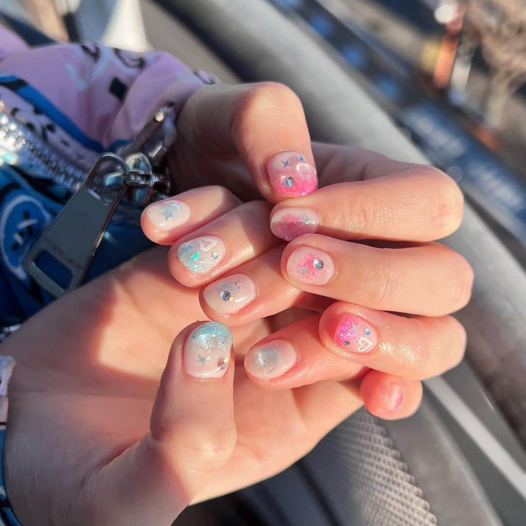 のインスタグラム：「new💖  #ネイル#ネイルデザイン#チークネイル#ジェルネイル#アイドル」