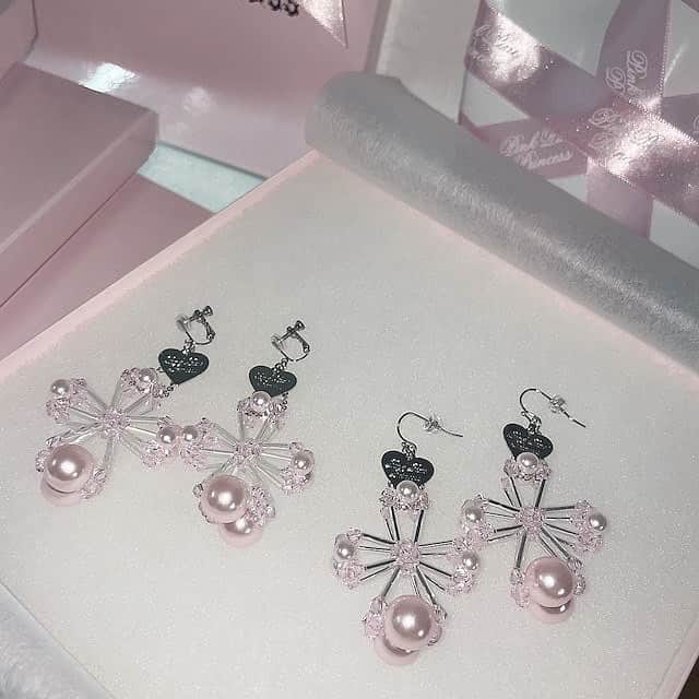 PPP（pink pixie princess）さんのインスタグラム写真 - (PPP（pink pixie princess）Instagram)「❤︎ ♡ppp Jesus christ Pearl earring♡ シルバーピンク オーロラクリアピンク」2月15日 17時13分 - _ppp_official