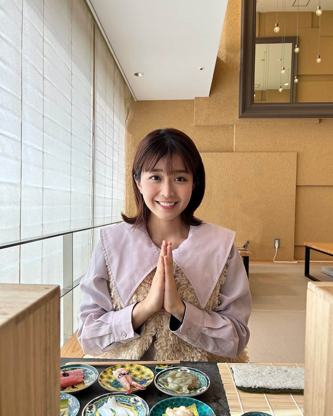 坂田茉世のインスタグラム：「『Coil（コイル）』 手巻き寿司を楽しめました 好きな具材を選んで楽しかったです！ いろんな種類のお茶も飲み放題〜 落ち着く空間でした🫧」