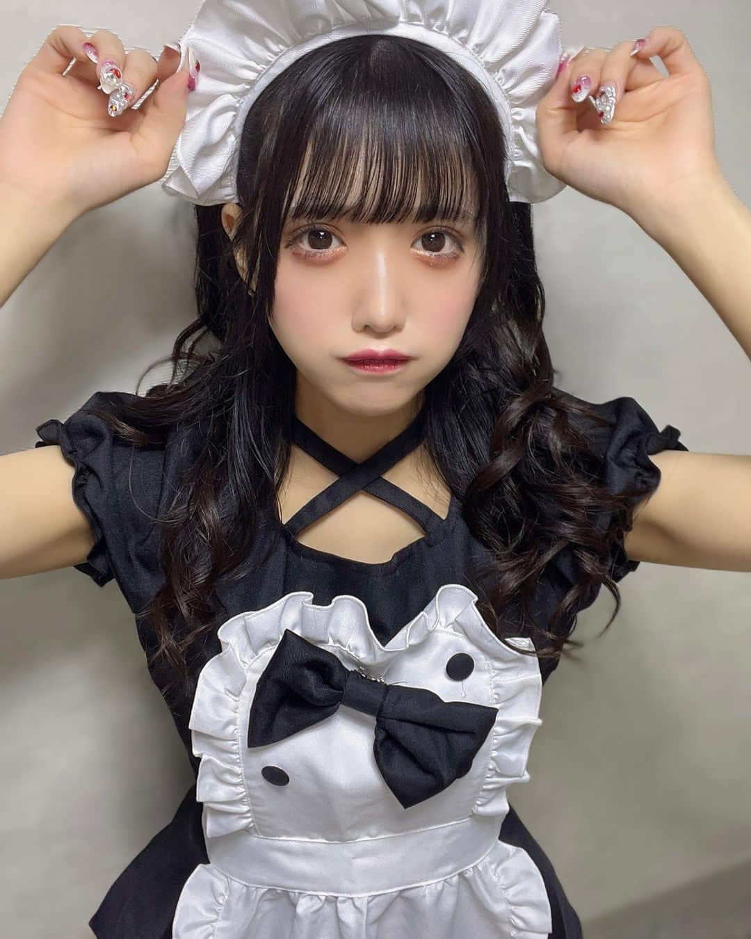 七瀬りおのインスタグラム：「. 🤍🖤」