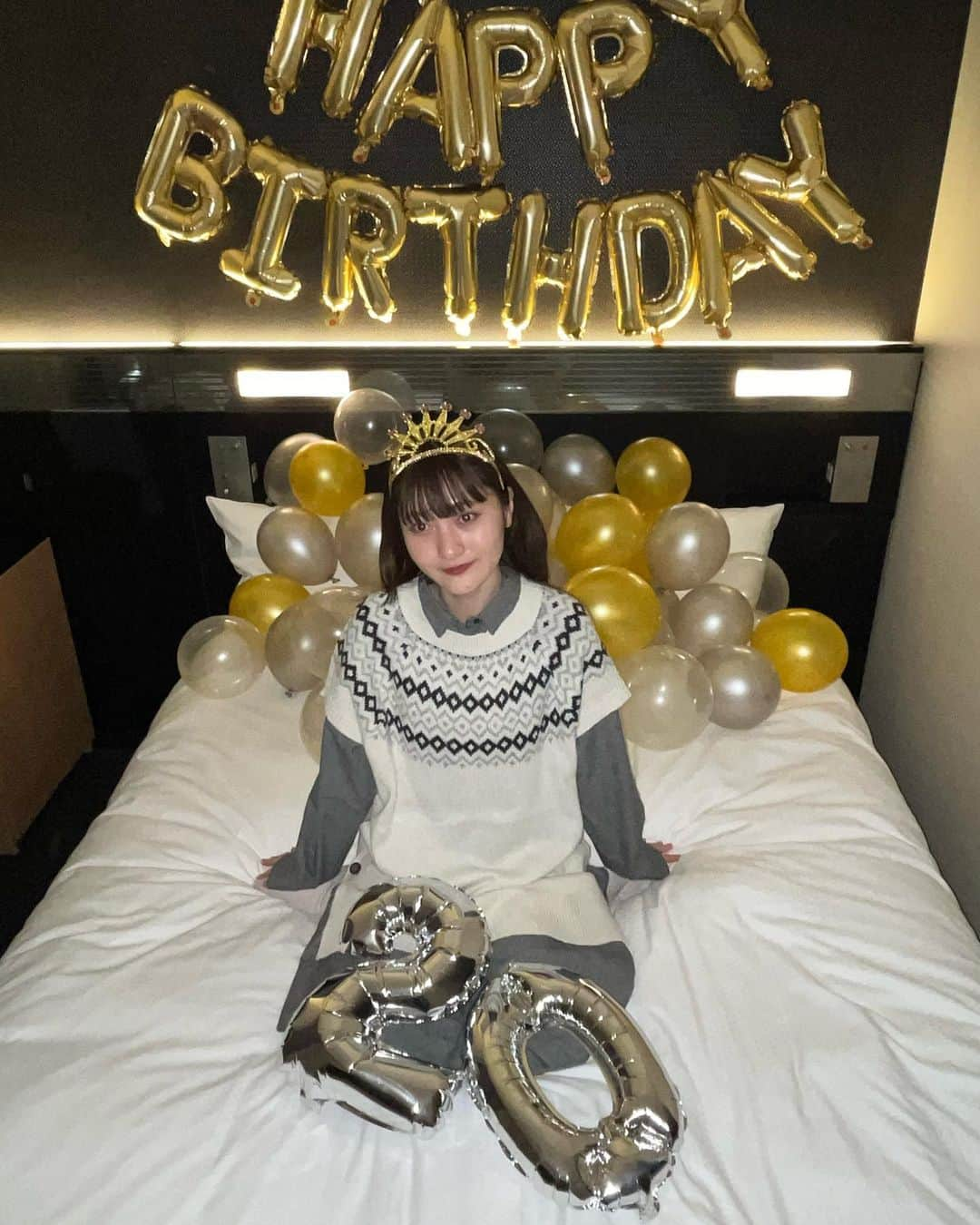 能登谷このんさんのインスタグラム写真 - (能登谷このんInstagram)「・ 先日20歳になりました🎂  たくさんのお祝いありがとうございました、、！ 本当に全部嬉しい、幸せです😿」2月15日 18時52分 - konon_0212