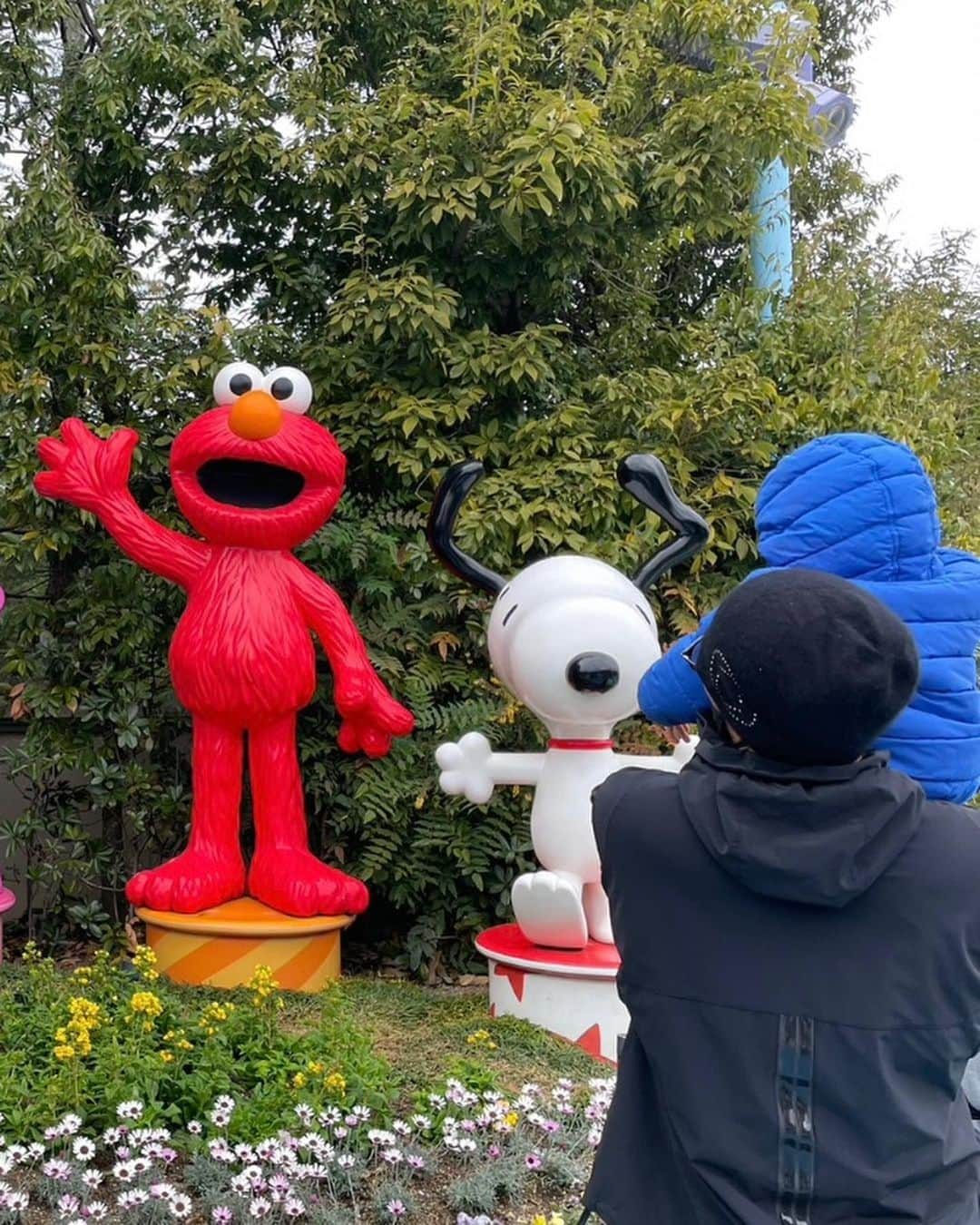 桐生祥秀さんのインスタグラム写真 - (桐生祥秀Instagram)「誕生日プレゼントで 日本生命からユニバのチケット貰ったので 行ってきました 久々のユニバ ジェットコースターとか全く乗れへんから ぶらぶら歩きながら家族みんなで楽しんだ  #日本生命  #すぬーぴー #スヌーピー   #ジェットコースター  #乗ったことあるけど  #9割 #目をつぶる」2月15日 18時50分 - kiryu1215