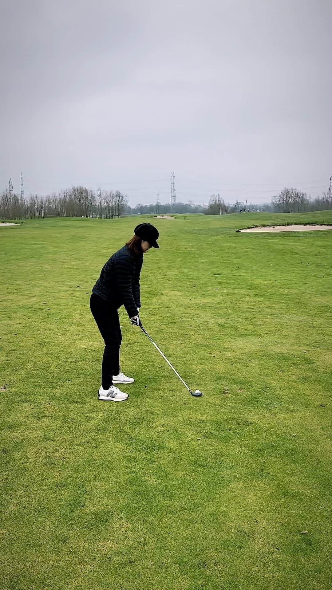 乙幡紗紀のインスタグラム：「・ 広々なコースで貸しクラブのUT 意外とよかった🥹✨笑 #golf#golfgirls #golfstagram #golfswing  #ゴルフ#ゴルフ女子 #ゴルフスイング  #ゴルフ練習」