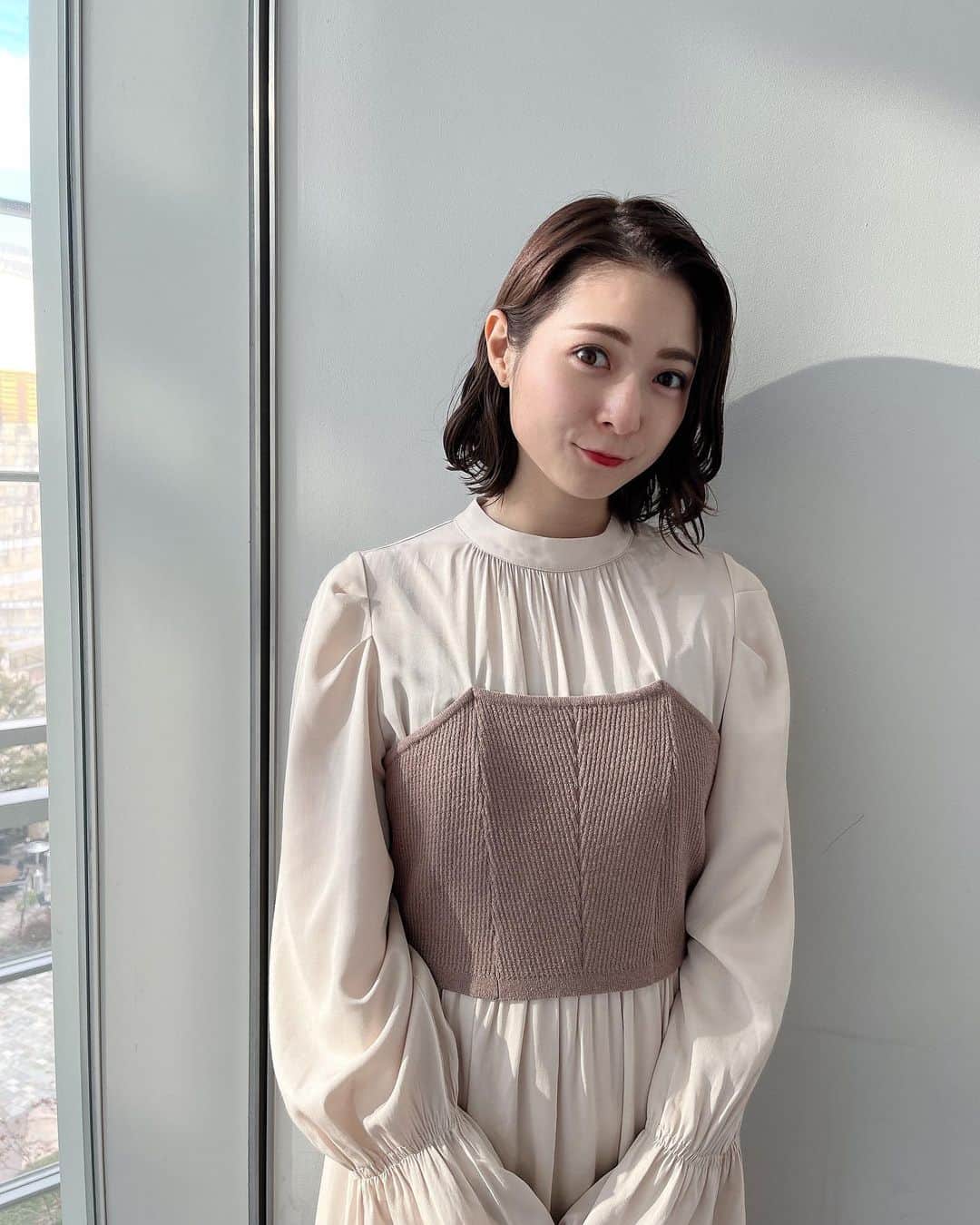 住田紗里のインスタグラム：「今日と昨日の衣装です。 明日も、ANNニュースも担当します！  1,2枚目 ワンピース mysty woman（@mystywoman_com）  3,4枚目 トップス ROPE PICNIC（@ropepicnic_official）  サロペット mysty woman（@mystywoman_com）  #グッドモーニング#衣装#mystywoman#ropepicnic#ワンピース#サロペット#テレビ朝日#テレ朝#テレビ朝日アナウンサー#アナウンサー#住田紗里」