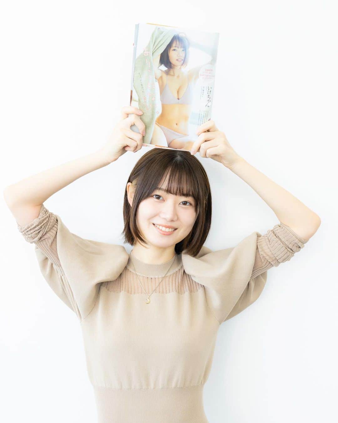 いけちゃんのインスタグラム：「グラビアほぼ1周年記念」