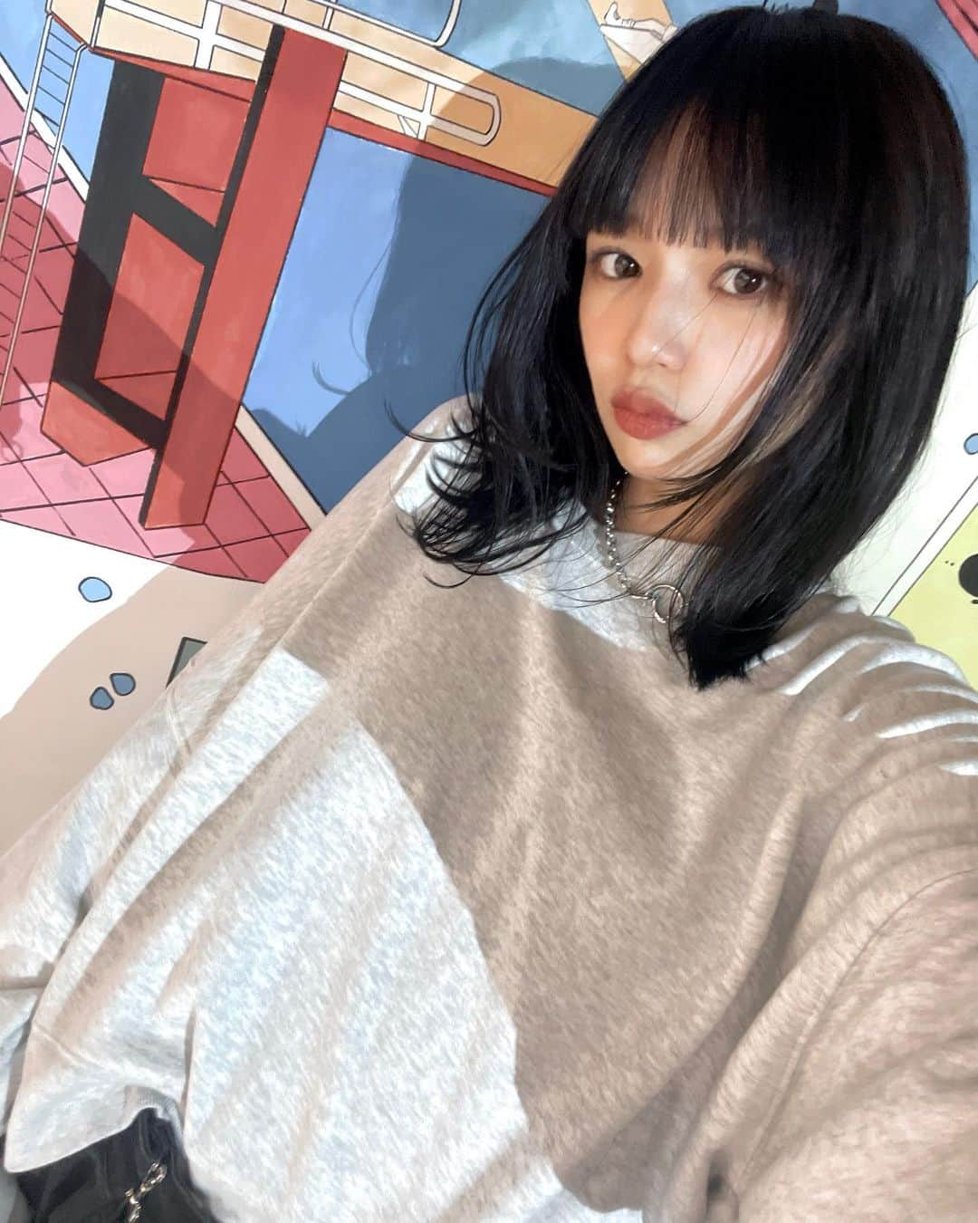 江夏詩織のインスタグラム：「💇🏻‍♀️✌️」