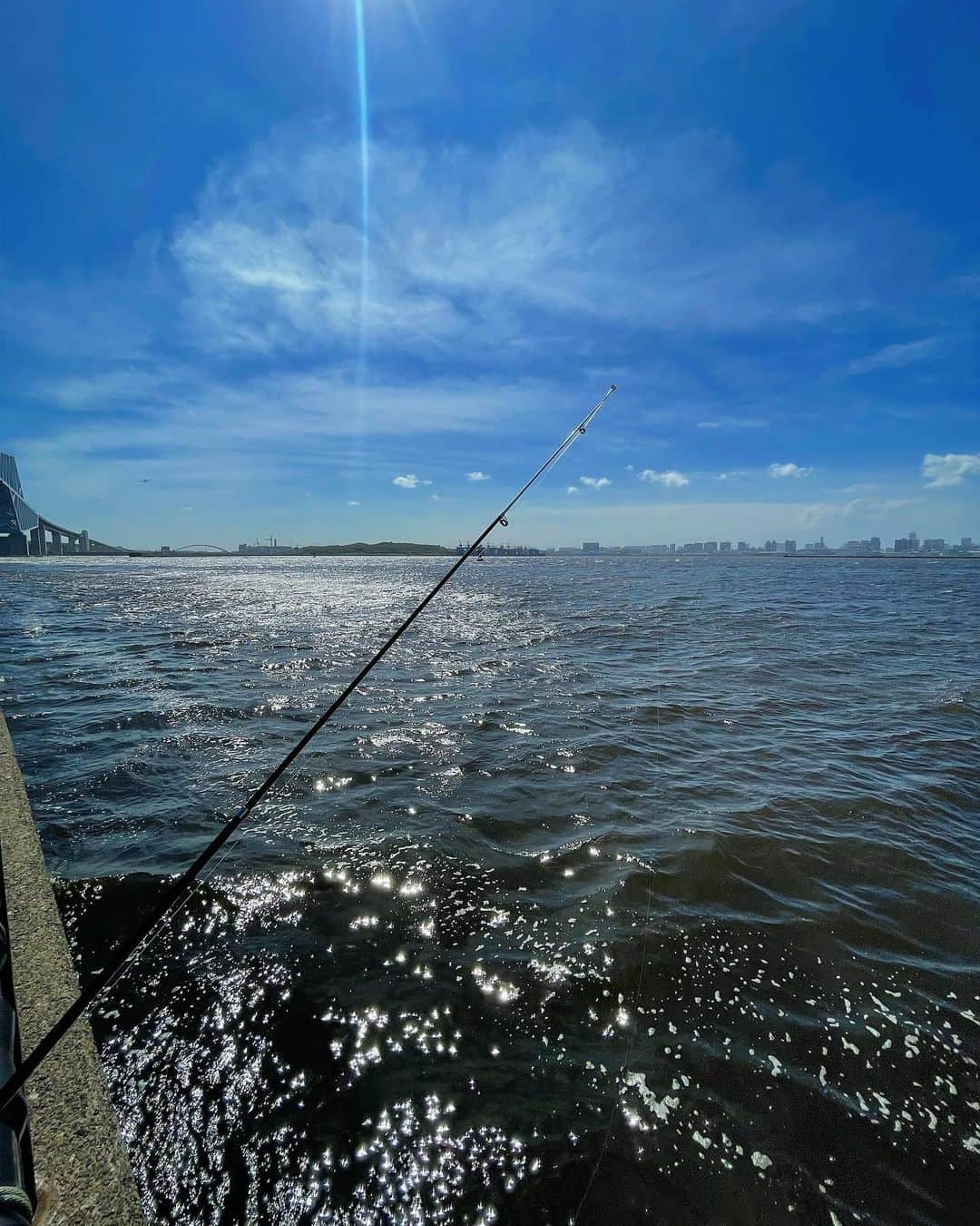 紺野栞さんのインスタグラム写真 - (紺野栞Instagram)「人生初めての釣りの時🎣また行ってみたいなぁ」2月16日 9時17分 - shiooo1023