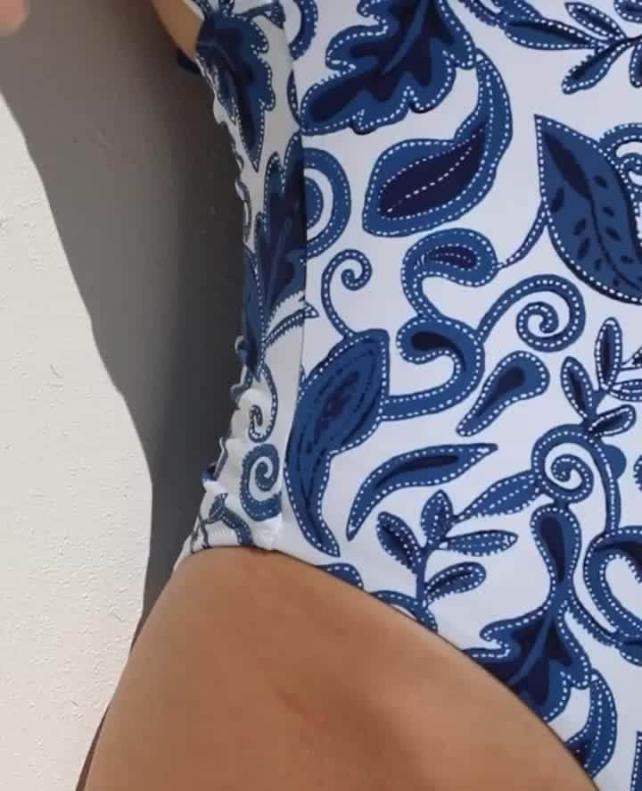 クレオベラのインスタグラム：「It's time to find your fit 💙 Join the waitlist an exclusive first look at our newest collection. Head to the link in our bio! #Cleobella」