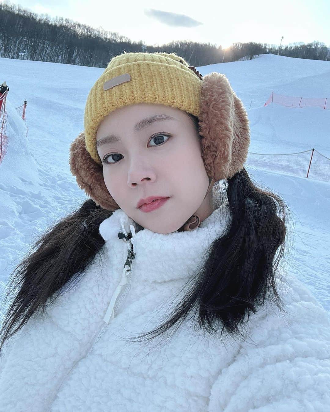ハン・スンヨンのインスタグラム：「끙끙 오타루 끙끙」