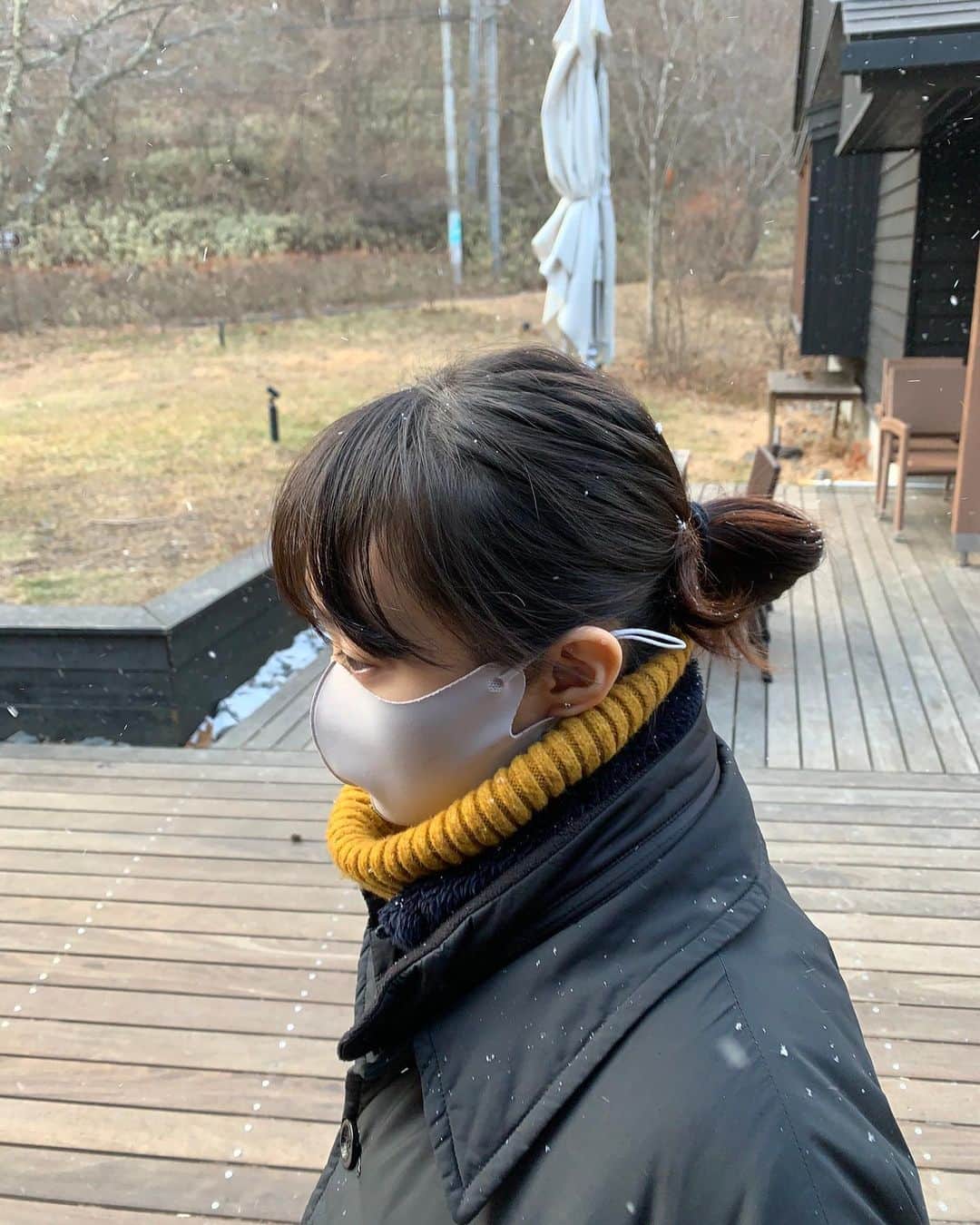 のインスタグラム：「数年前の家族旅行🐕‍🦺 寒い時期の軽井沢❄️ 寝起きのお昼ご飯🍽」