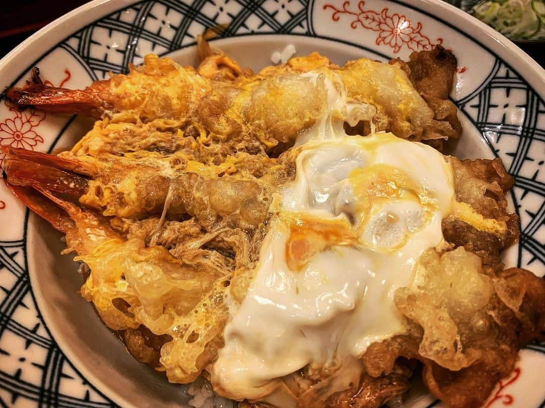 マサ北宮のインスタグラム：「『ババガンプシュリンプ行ってきたよ🍤🍤🍤』 #noah_ghc #天ぷら #天丼 #🍤」