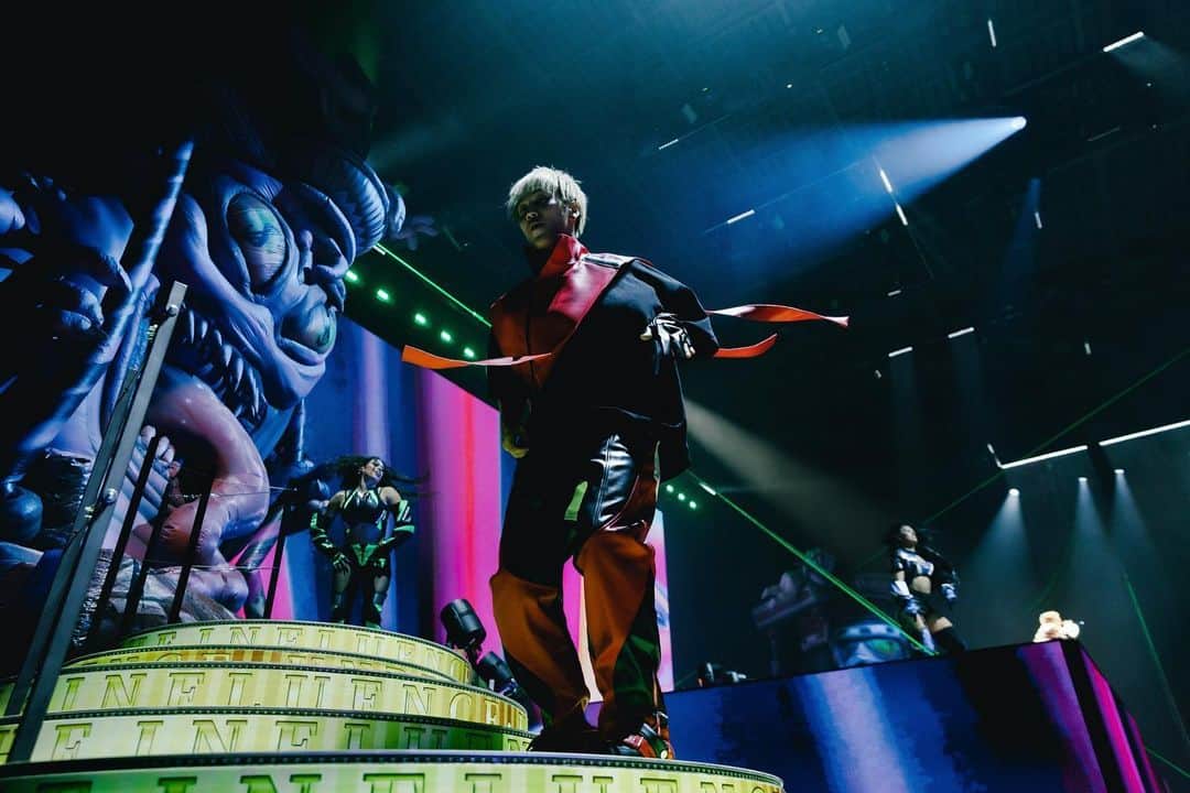 有働真帆のインスタグラム：「London🇬🇧🚀 #chrisbrown #undertheinfluencetour  📷: @traviscolbert」