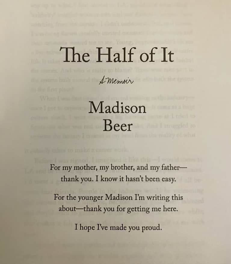 マディソン・ビアーさんのインスタグラム写真 - (マディソン・ビアーInstagram)「my memoir, The Half of It, will be yours april 25th. it feels truly surreal to be announcing this book and i am so excited to share my story with you in a way i never have before. from the reality of being signed at twelve, to everything that followed, where i am now, and my journey of reconciling with everything that came before. it has taken me a lot of extremely dark times to get here but i feel incredibly ready to tell you these chapters of my story. i hope you love it. i can’t wait to reintroduce myself to you.  you can now pre order my book using the link in my bio. can’t believe this day has come. thank you already. 🤍」2月16日 4時55分 - madisonbeer