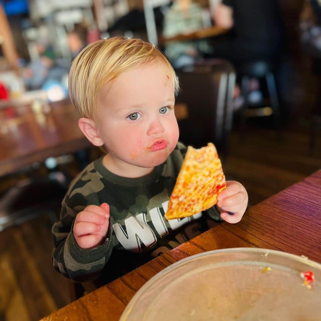 カーリー・パターソンさんのインスタグラム写真 - (カーリー・パターソンInstagram)「Happy 2nd Birthday to my favorite little caboose!!! Pearson you are such a special little guy and you bring so much joy and laughter to our family🥰 You have the sweetest personality that grows by the day and although you’re obsessed with daddy, bubba and sissy you are still the biggest momma’s boy and I hope that never changes. We just adore you buddy🥹💙」2月16日 6時31分 - carlypatterson04