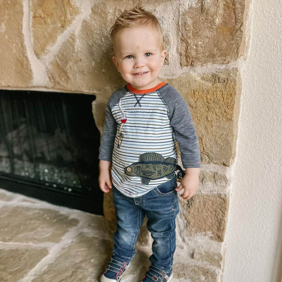 カーリー・パターソンさんのインスタグラム写真 - (カーリー・パターソンInstagram)「Happy 2nd Birthday to my favorite little caboose!!! Pearson you are such a special little guy and you bring so much joy and laughter to our family🥰 You have the sweetest personality that grows by the day and although you’re obsessed with daddy, bubba and sissy you are still the biggest momma’s boy and I hope that never changes. We just adore you buddy🥹💙」2月16日 6時31分 - carlypatterson04